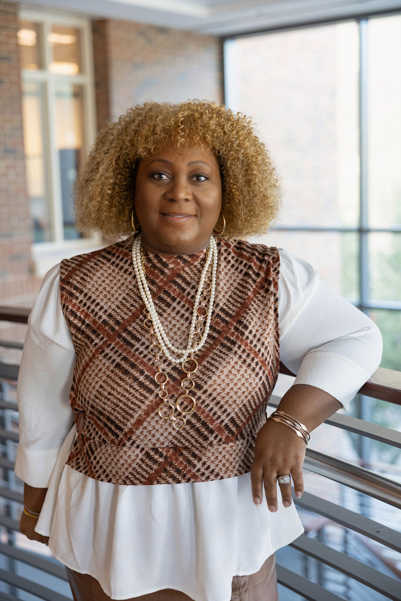 Fe Godbolt, Information Specialist